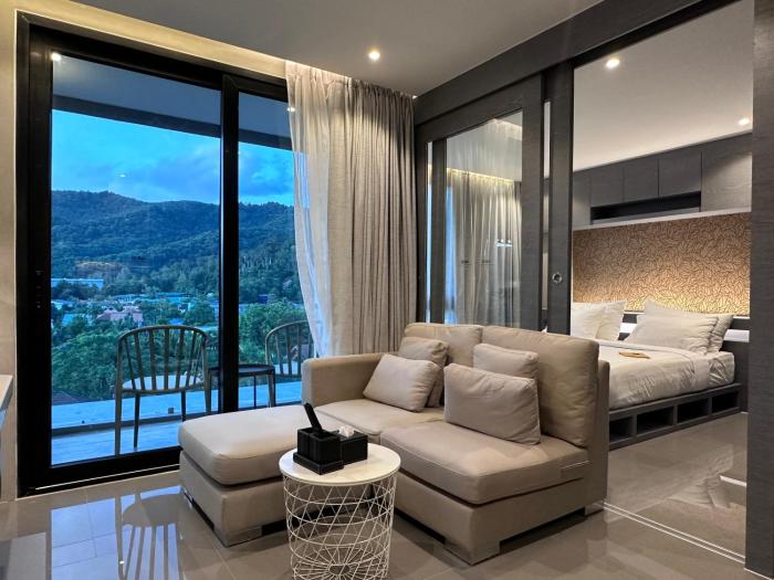 Kamala Beach D68 Exclusive Junior Suite