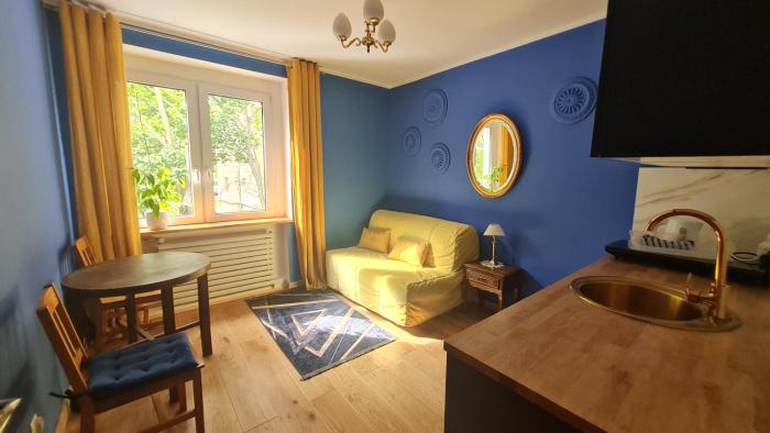 Apartament Kraszewskiego - Retro, blisko starówki, przy parku- Góry Zajęcze, wanna, rowery free