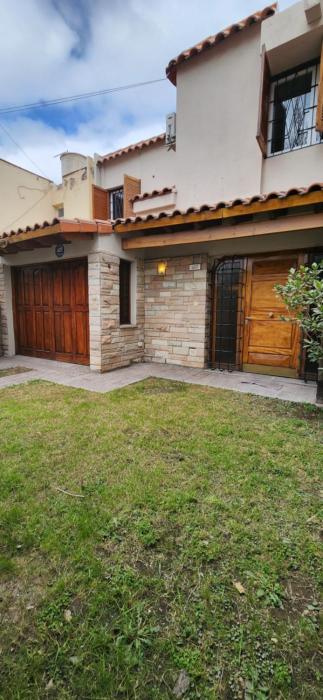 Casa ampliaExcelente ubicación