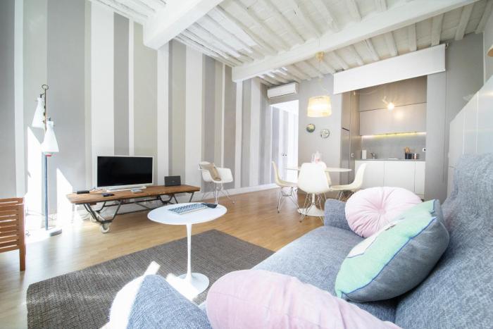 Tango Luxury Suite in Center Town