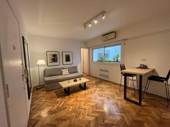 Único! Departamento 2 ambientes Centro