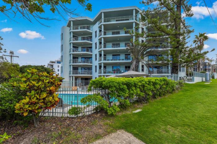 Gena Apartments Unit 10 Kings Beach QLD