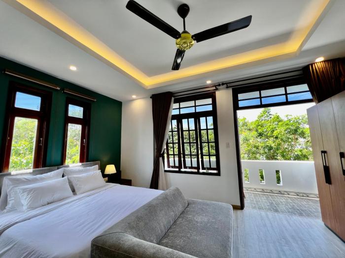 Renovated Near My Khe Beach Cozy and Quiet Rooms Boutique Apartment