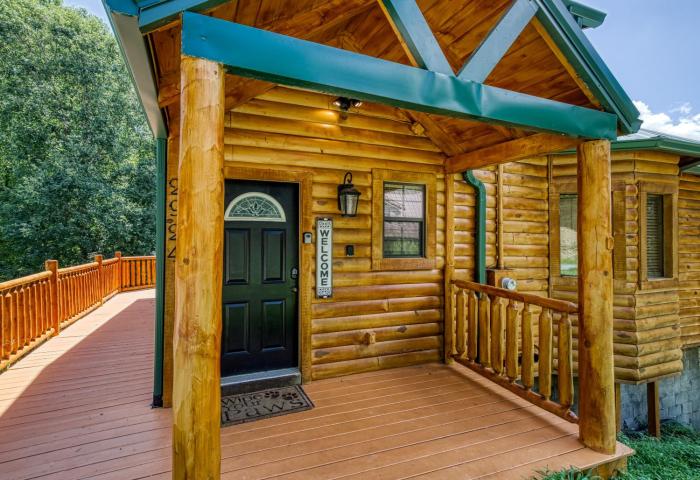 Pine Haven Hollow, Hot Tub, Game Room, WIFI, 560 FREE tickets each paid day!!!