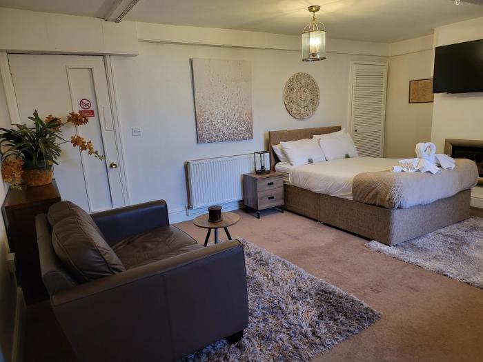 Seaside Flat with Fast WiFi