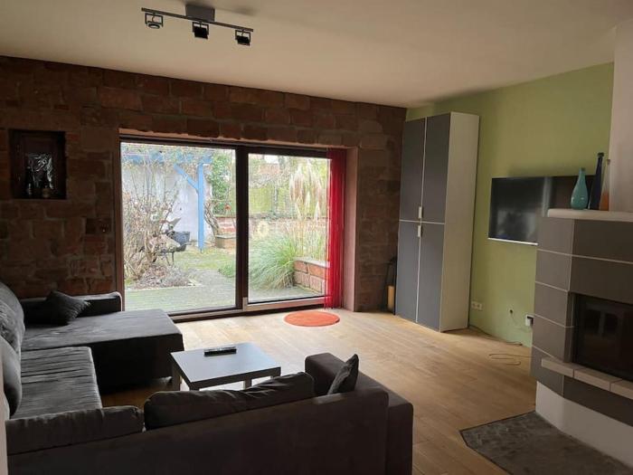 Schöne Wohnung mit Gartennutzung