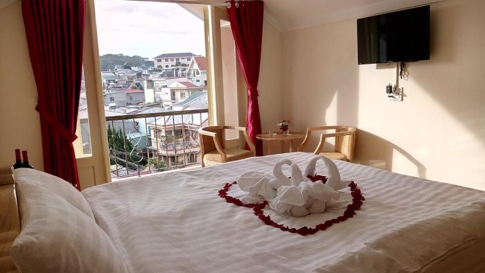 Yen Nhi Hotel