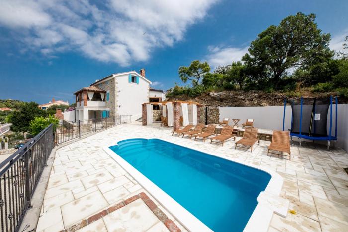 Villa Copun with heated pool