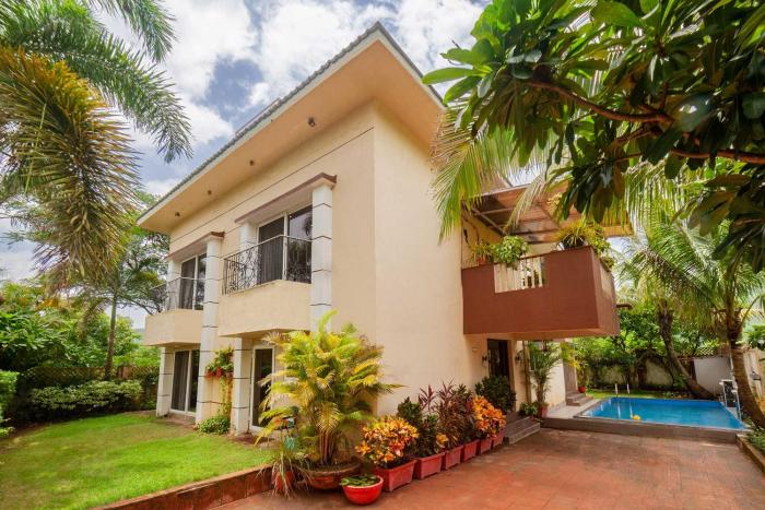 Serene Villa by StayVista - A Hill-View Villa with Plunge pool