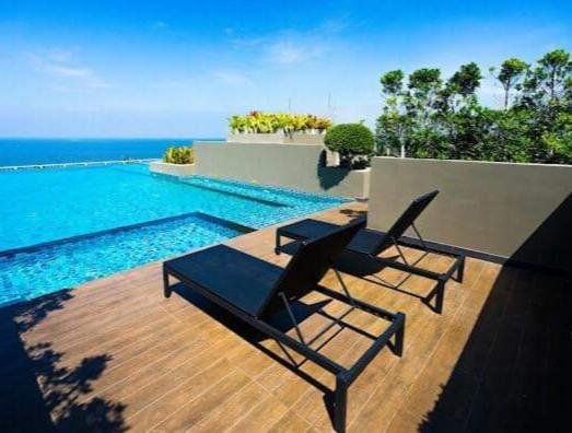 The Blu X Condo Bangsean R9