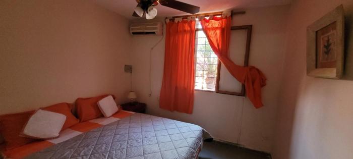 OASIS II Las Moras, con cochera y jardin