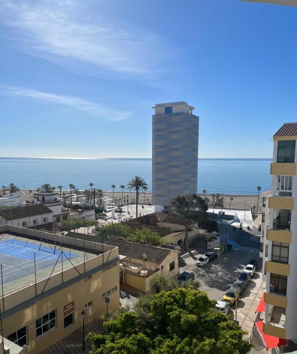 Large three bedroom apartment panoramic sea views