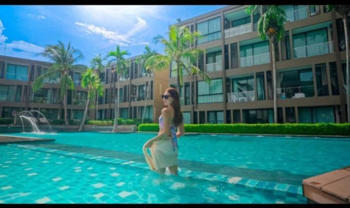 Panwa Beach Side Beachfront