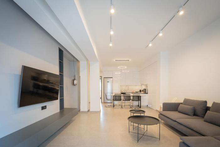 LIV - Luminous & Spacious in Pagrati