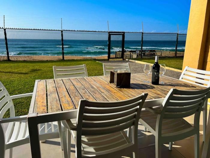 5 Kenwyn on Sea - Beachfront Family Unit