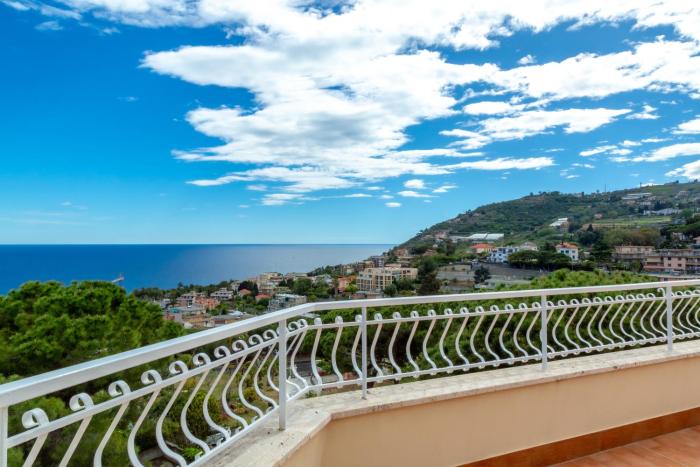 168b - La Terrazza sul Mare, casa a 10 minuti da spiaggia, Parcheggio privato gratis