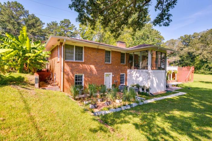 about 13 Mi to Atlanta Private Stone Mountain Getaway