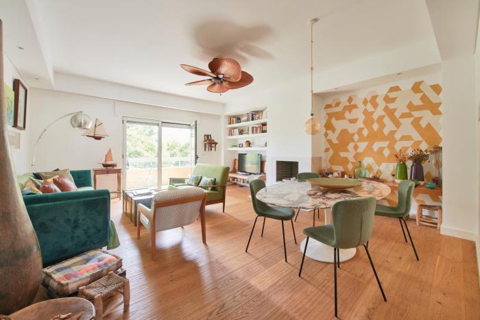 Sunny Beach Oasis, By TimeCooler