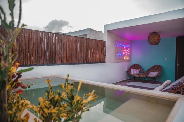 Suite with Private Pool