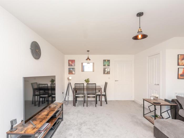 Bramhope Haven - new home next to Golden Acre Park - Pass the Keys