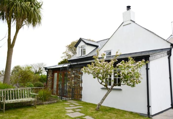 Spring Cottage,Gorgeous and Hi-spec