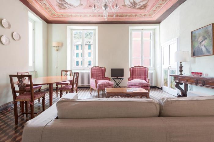 "Marina Apartment" Historic, Restored, Beachfront, 2nd floor, 2 Aircondo BDR, 2BHT, rare Private Garage 300 mt far, 200 mt from train