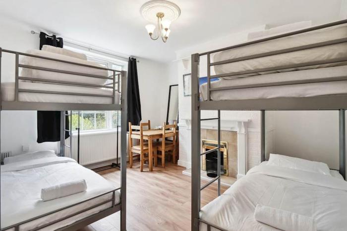 APlaceToStay Central London apartment, Zone 1 SOH