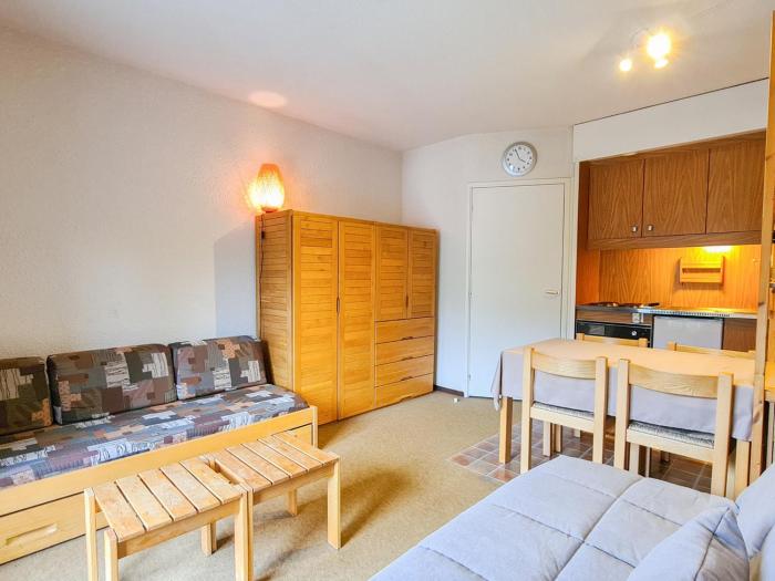 Studio confortable, balcon sud, proche pistes, casier à ski - FR-1-425-203