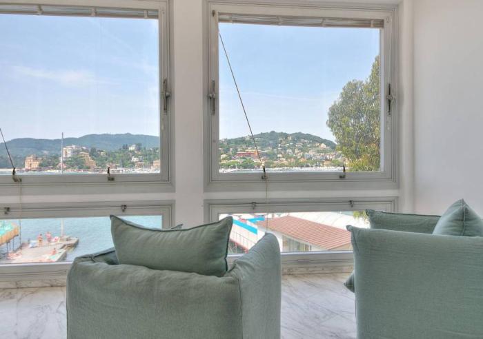 Carolina les pieds dans leau