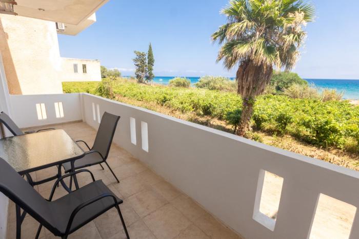 Seaheaven houses A2 - Beachfront Nest Memi, Koroni