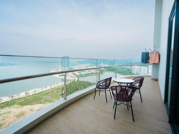 HaLong Bayfront Duplex Apartment