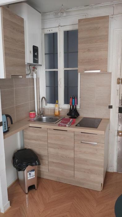 STUDIO RUE GAUTHEY PARIS 17