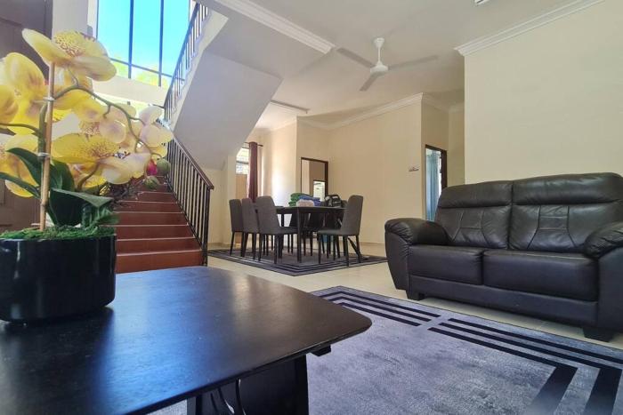 Sejati KB Homestay 4 BEDROOM