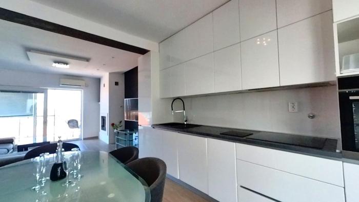 Apartman s bazenom