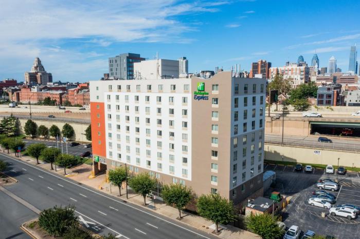 Holiday Inn Express Philadelphia Penns Landing by IHG