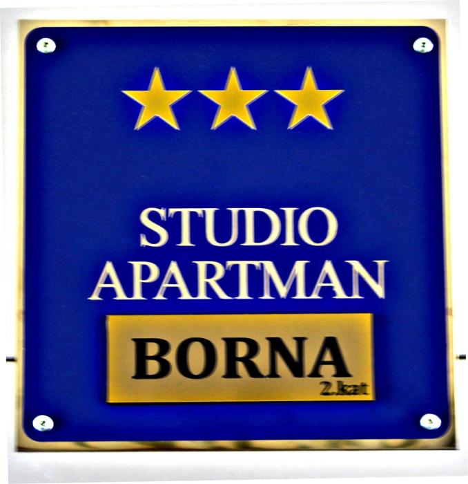Studio apartman Borna