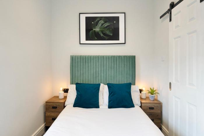 Cosy Modern Apartment With Free Parking