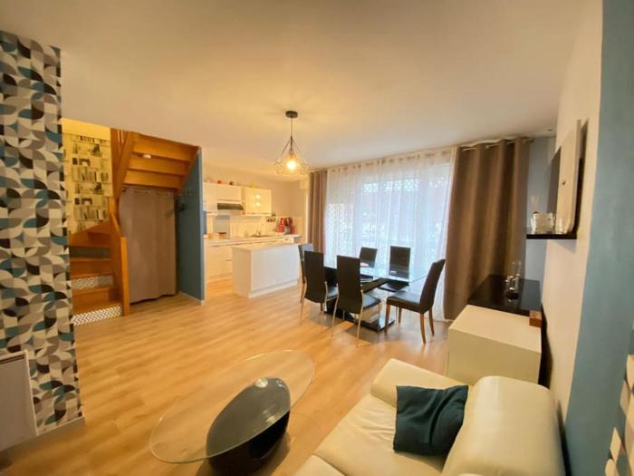 Le Lagon bleue T avec extérieur