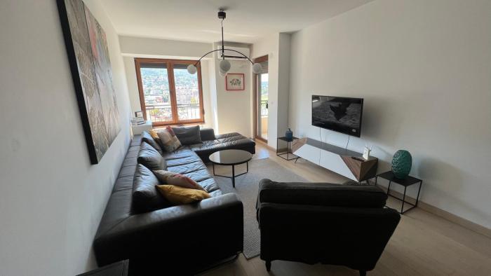 Flatiron 2-Bedroom Apartment, Skopje