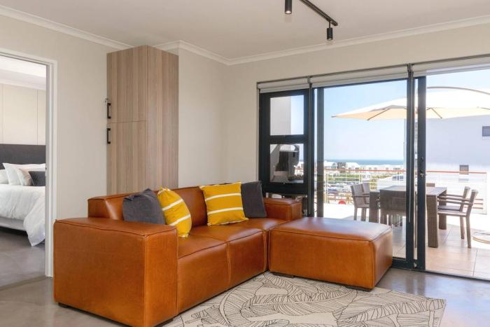 Modern Loadshedding Free Apartment in Azure 22 by HMH