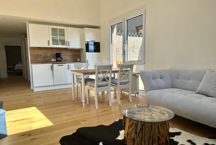 Apartment Sonnenschwan - Neurenoviert, zentrumsnah und ruhig