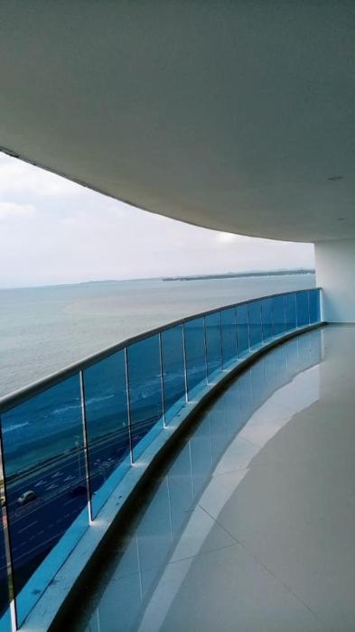 Front Ocean View Penthouse Cartagena