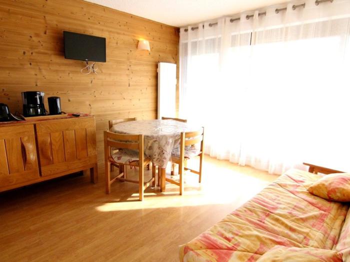 Appartement cosy au cœur de lAlpe dHuez - 6 pers, 38m², balcon sud, skis à 240m - FR-1-405-79