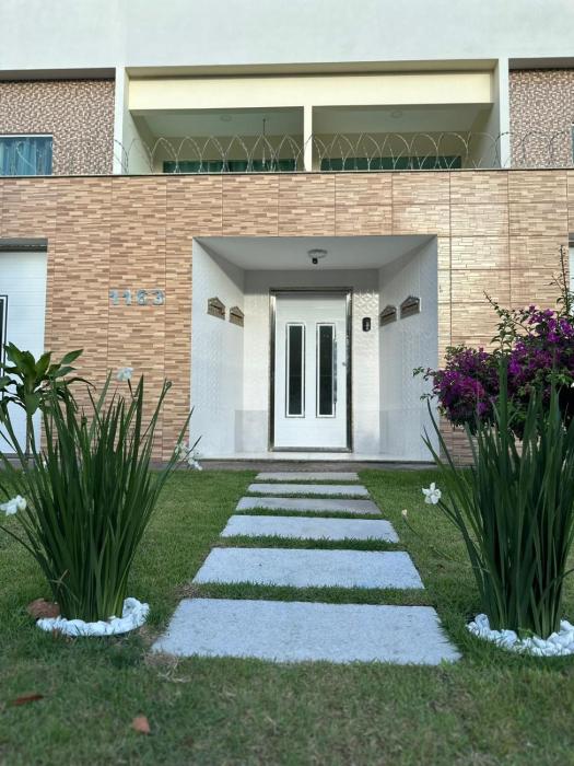 Aptos Luxo completo 2 e 3 quartos em Guriri 300 mts da praia Wi-fi grátis