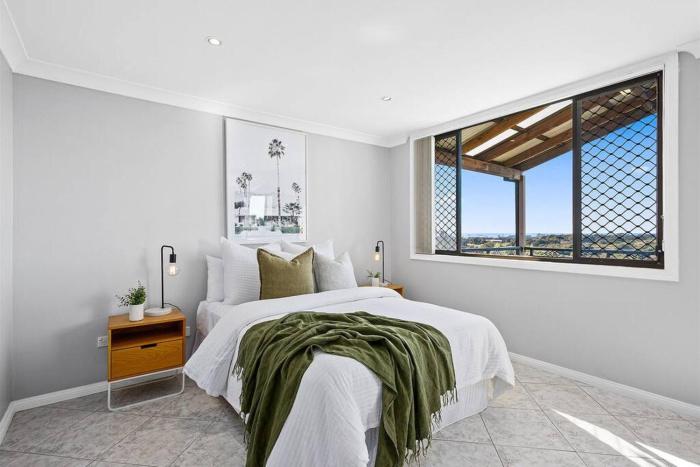 Ocean-View Retreat for Family Getaways Wollongong