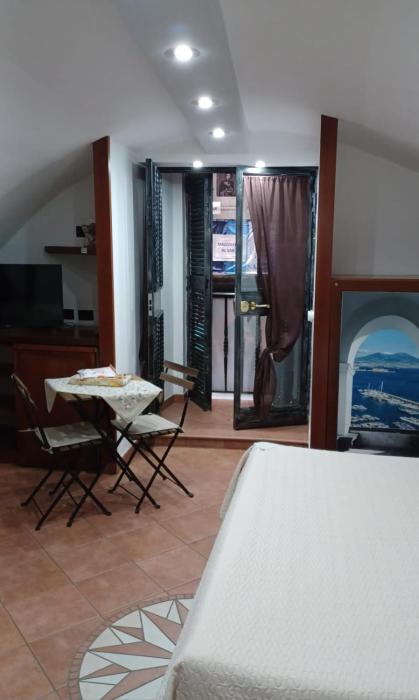 Home in love: balconcino spaccanapoli