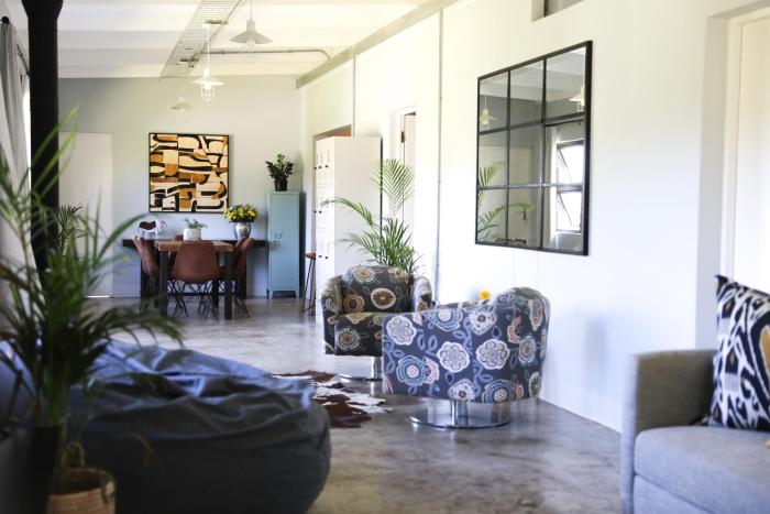 Nguni Place - a self-catering, modern apartment.
