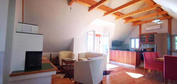 Chalet-Südsteiermark - traumhafte Aussicht, Infinity Pool, Privatsphäre, Klima und de-luxe Ausstattung