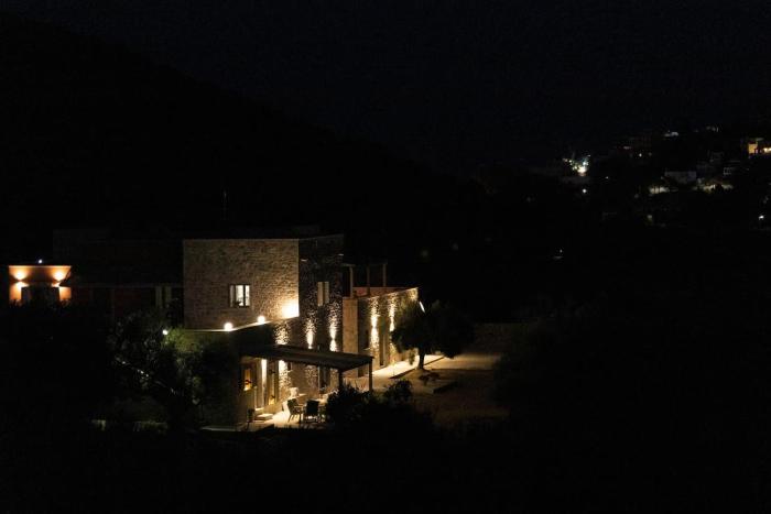 Enada Suite & Olive Farm