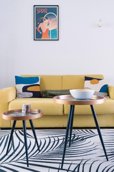 La Verrière by la Maison de Marc- Poitiers Centre - parking et terrasse